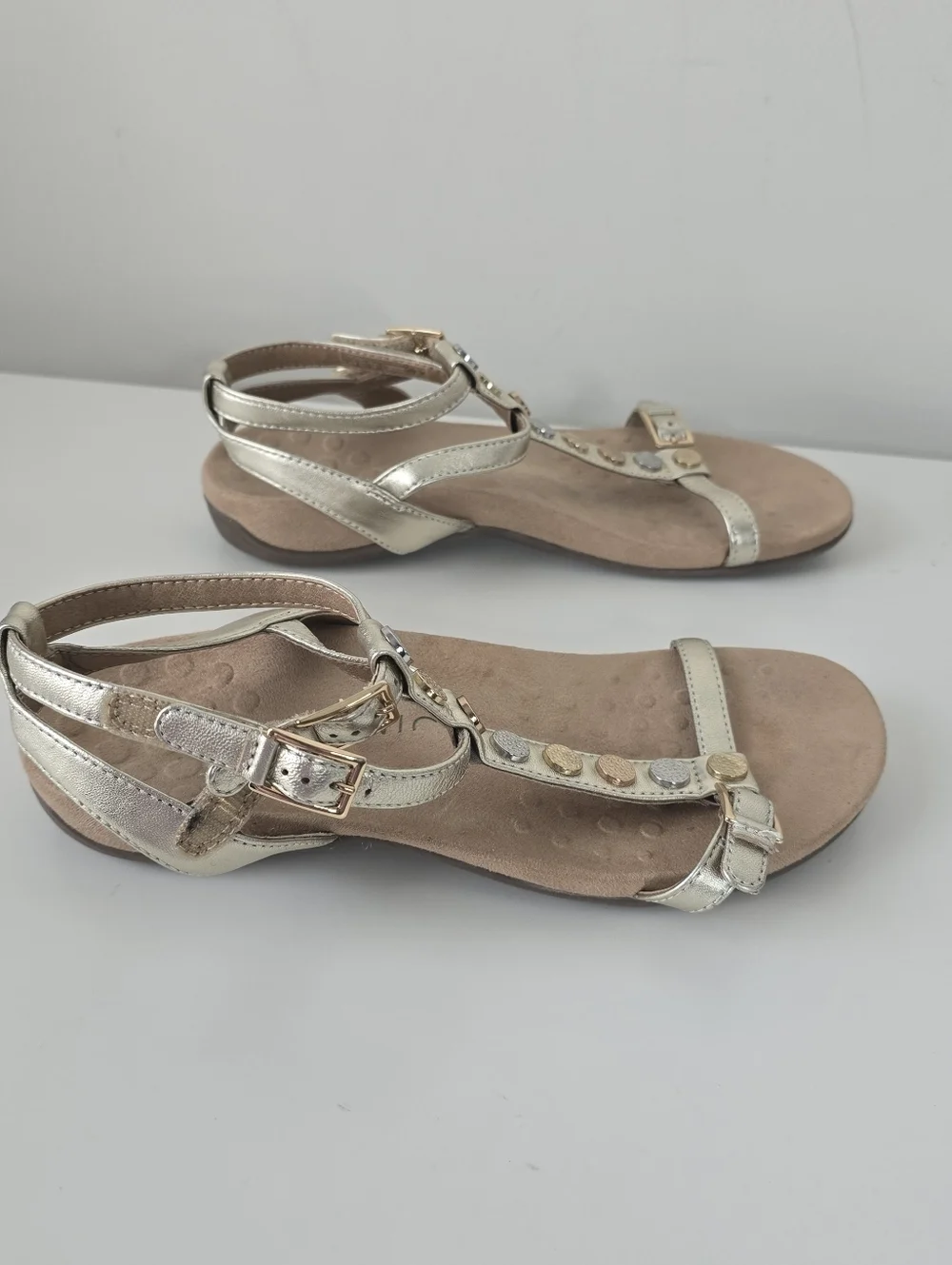 Vionic Hailey Studded Metallic Gold Multi Strap Gladiator Sandals 8